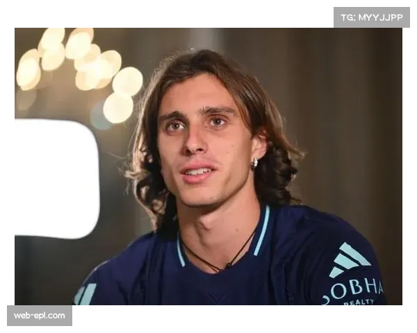 消息：博洛尼亚天才后卫卡拉菲奥里受到多家豪门关注，其出球能力受青睐